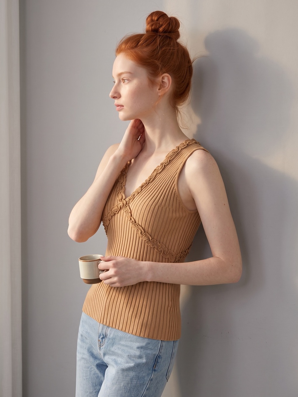 WD. NY vintage Y2K Fairycore Ribbed V-Neck Sleeveless Ruffle Silk Blend Knit Top